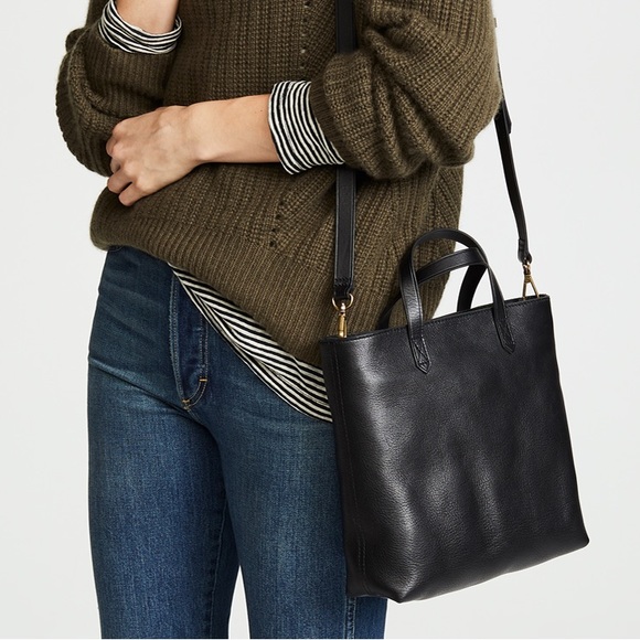 Madewell Handbags - Madewell Zip-Top Transport Crossbody Navy Blue